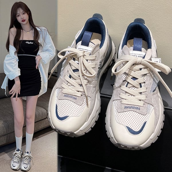 Moteriški sportiniai sportbačiai – su tinkleliu