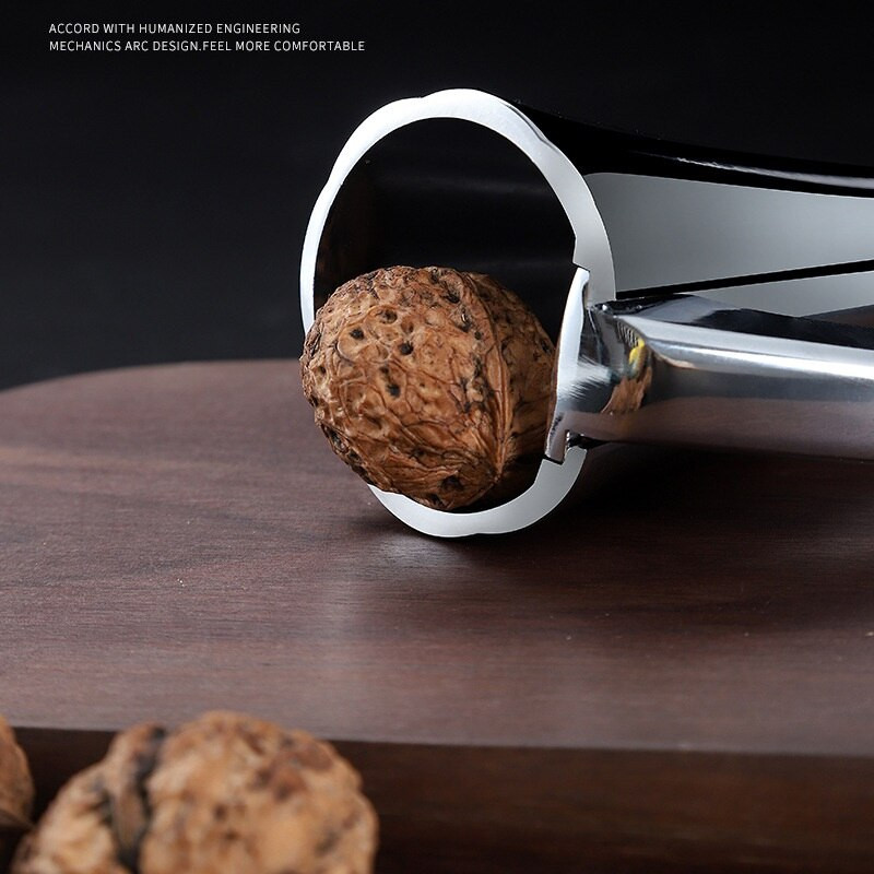 Вертикална цинкова сплав Крекер за орехови ядки Орех Лешникотрошачка Творчески кухненски инструмент Pine Sheller Дръжки във формата на фуния Скоба Инструмент за отваряне