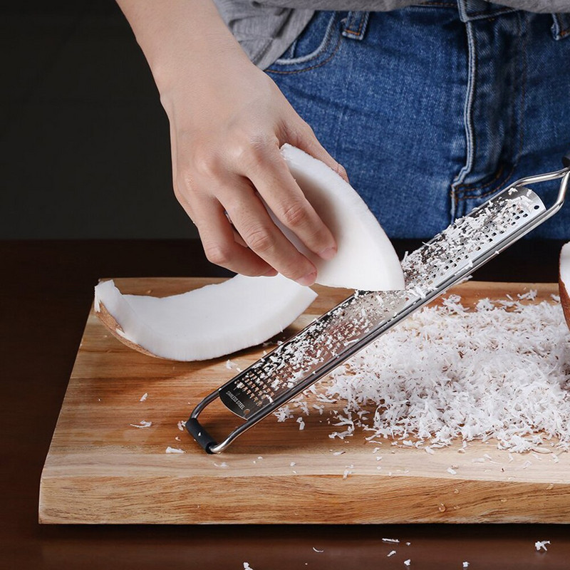 Sajtreszelő és Lemon Zester rozsdamentes acél konyhai reszelő Sajtreszelő és zöldségreszelő csúszásmentes fogantyúval