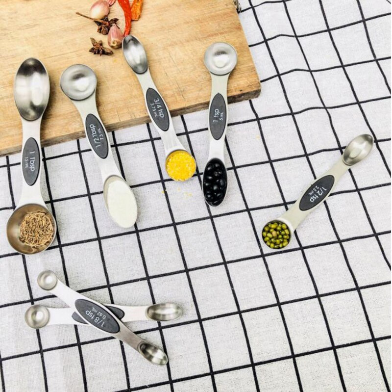8 ΤΕΜ από ανοξείδωτο χάλυβα διπλής κεφαλής Μεζούρες με ζυγαριά Καρύκευμα Ζάχαρη Αλάτι Πιπέρι Φασόλια Αξεσουάρ εργαλείων κουζίνας μαγειρικής