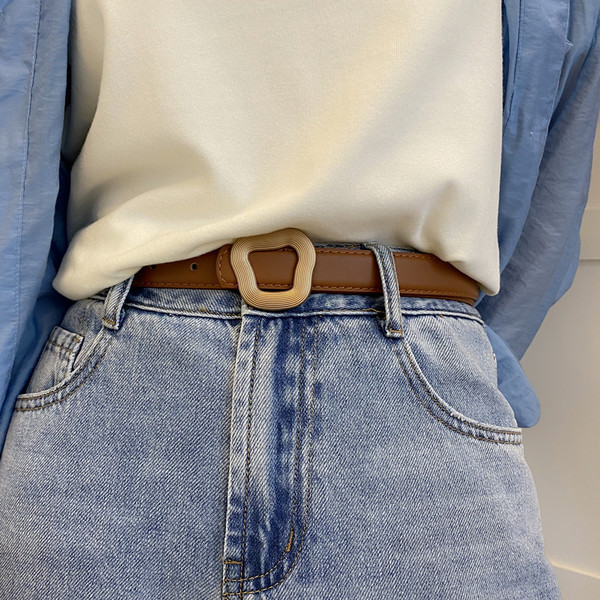 Novi model ženskog remena od eko kože pogodan za svakodnevni život