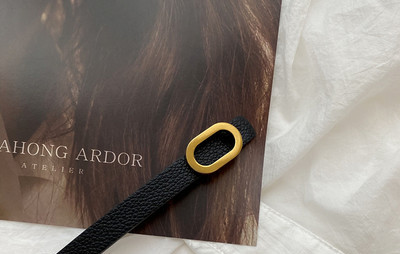 Novi model ženskog remena sa kopčom-retro stil