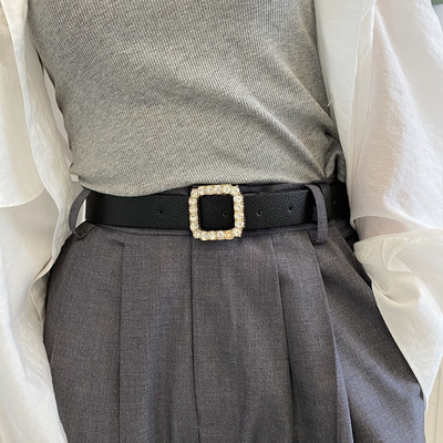 Ženski elegantni remen s četvrtastom kopčom i ukrasnim kamenčićima