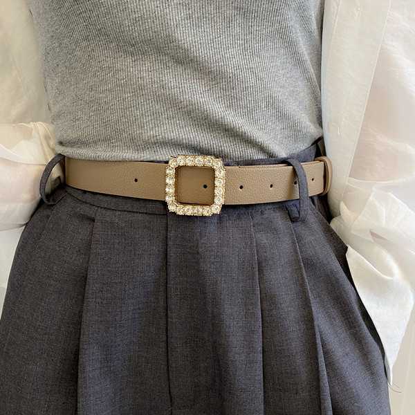 Ženski elegantni remen s četvrtastom kopčom i ukrasnim kamenčićima