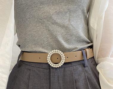 Moderan ženski remen s okruglom kopčom