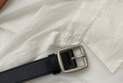 Ženski casual remen s metalnom kopčom