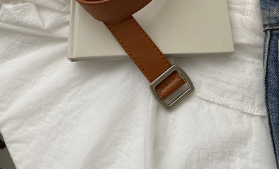 Novi model ženskog remena sa metalnom kopčom