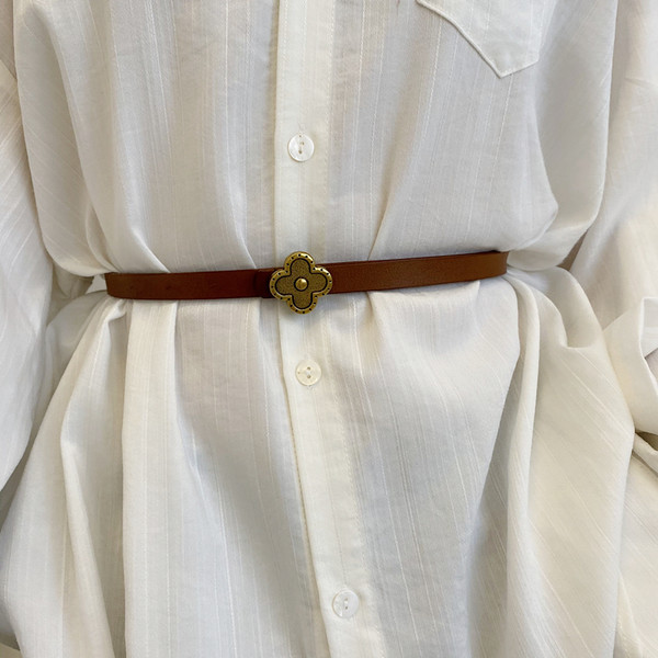 Tanki ženski remen od eko kože sa metalnom kopčom