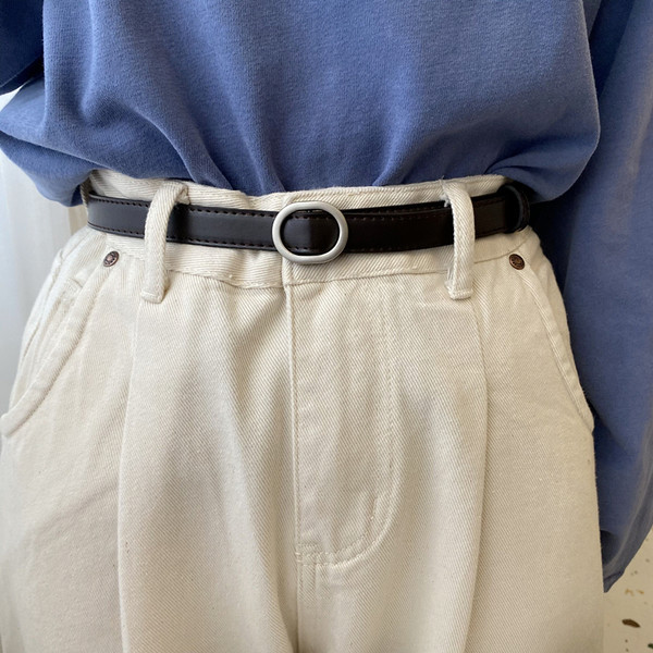 Tanak remen za žene u retro stilu