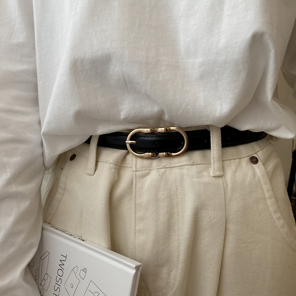 Ležerni remen s kopčom od eko kože za žene