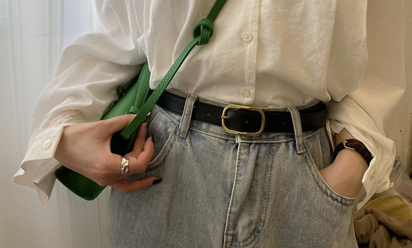 Čisti model ženskog remena od eko kože