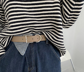 Ženski moderan remen s dvostrukom metalnom kopčom