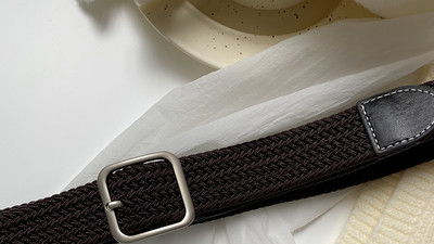 Tekstilni ženski remen sa metalnom kopčom u više boja