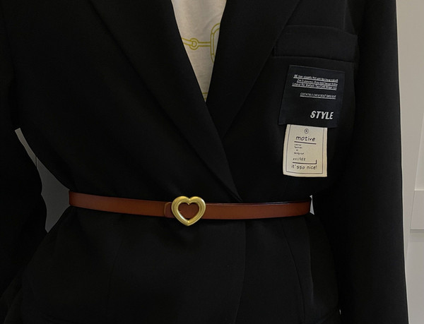 Novi model ženskog tankog remena sa metalnom kopčom - crne i braon boje