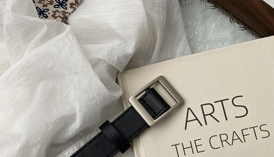 Ženski remen od eko kože