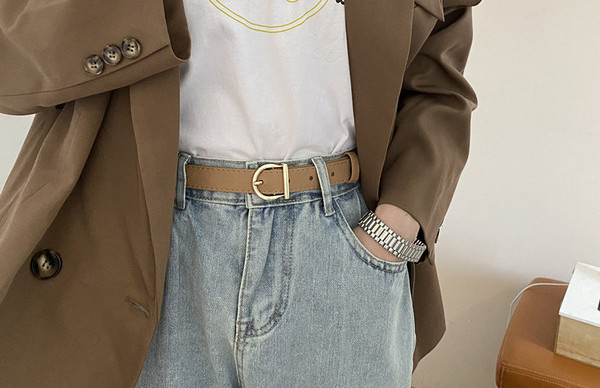 Ženski kožni remen sa kopčom