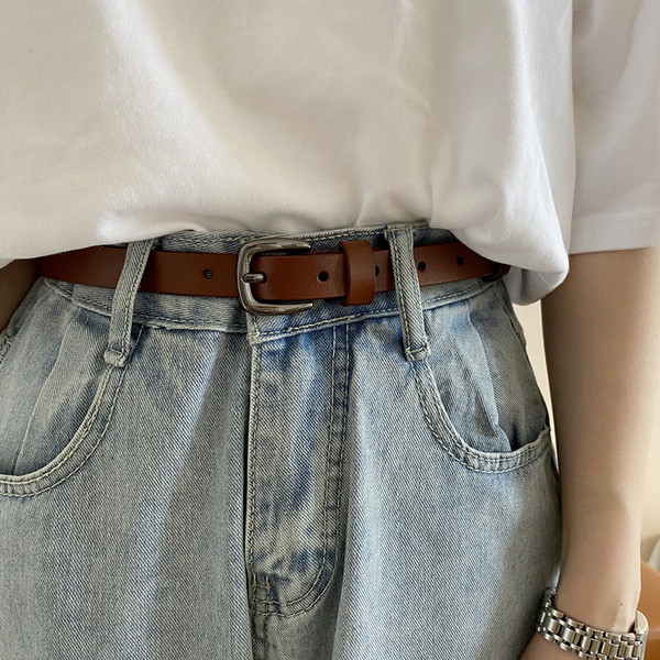 Ženski auto od eko kože - čist model