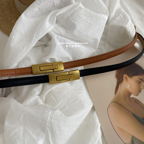 Moderan tanki remen od eko kože sa metalnom kopčom