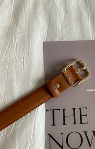 Ženski kožni remen sa kopčom - smeđe i crne boje