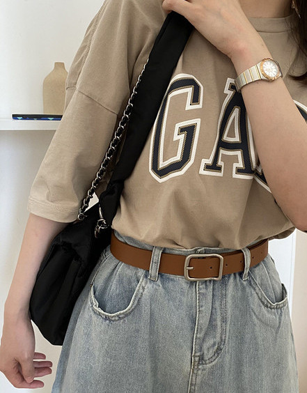 Ženski remen od eko kože sa metalnom pravokutnom kopčom