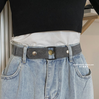 Ženski remen sa metalnim elementom