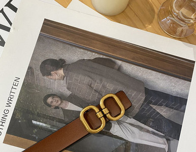 Novi model ženskog kožnog remena u crno-braon boji