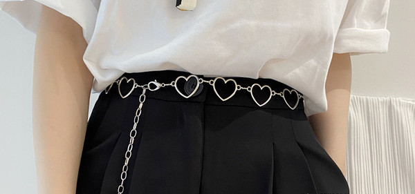 Metalni remen lančić sa srcima