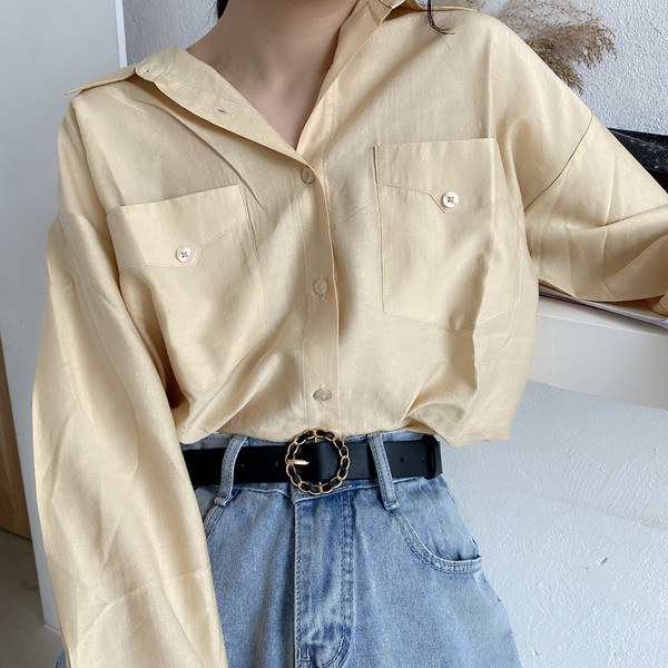 Podesivi ženski remen s metalnim elementom