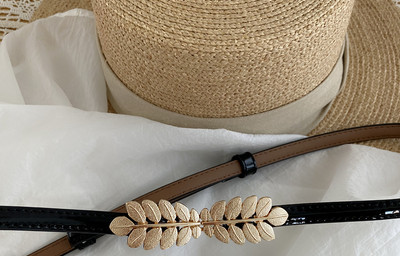 Ženski elegantni remen sa ukrasnim elementom