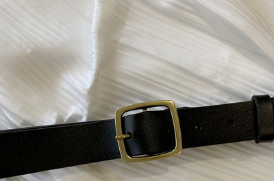 Ženski casual remen od eko kože sa metalnom kopčom