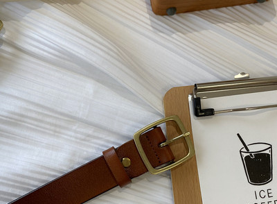 Ženski casual remen od eko kože sa metalnom kopčom