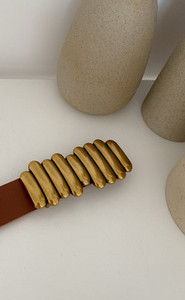 Novi model ženskog remena od umjetne kože - retro stil