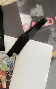 Ženski remen s lancem i naramenicama