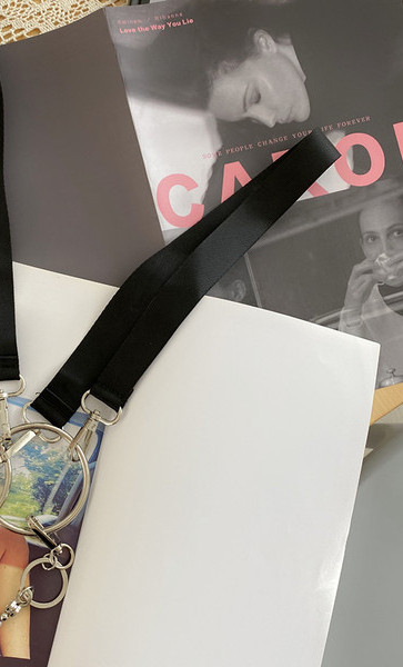 Ženski remen s lancem i naramenicama