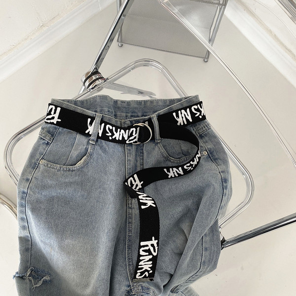 Moteriškas tekstilinis diržas su užrašais