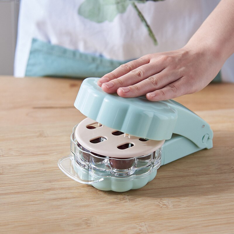 Kapacitet 6 odjednom Alat za uklanjanje koštica od koštica Alat za koštice trešnje i masline Kuhinjski alat za uklanjanje koštica od jezgre voća Alati za koštice od trešnje