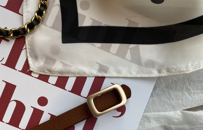 Ženski remen od umjetne kože - crne i smeđe boje