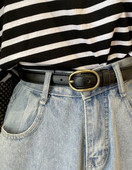 Ženski tanki kožni remen crne boje