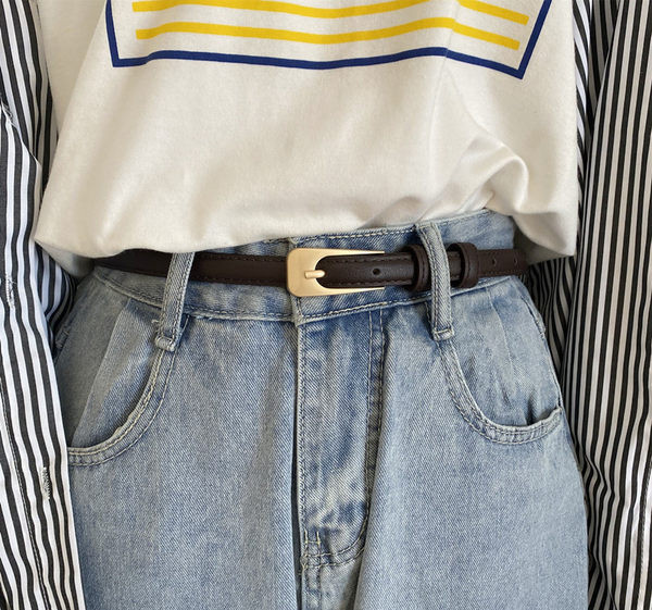 Cureaua subtire eleganta - model curat