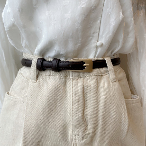 Cureaua subtire eleganta - model curat