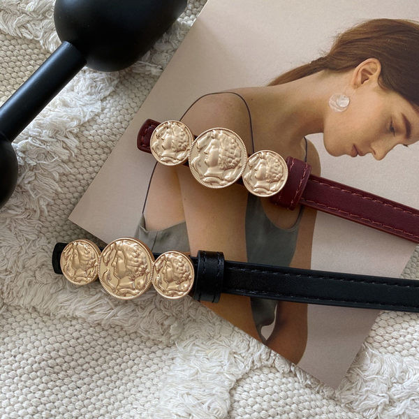 Ženski moderan remen od eko kože sa metalnim elementom