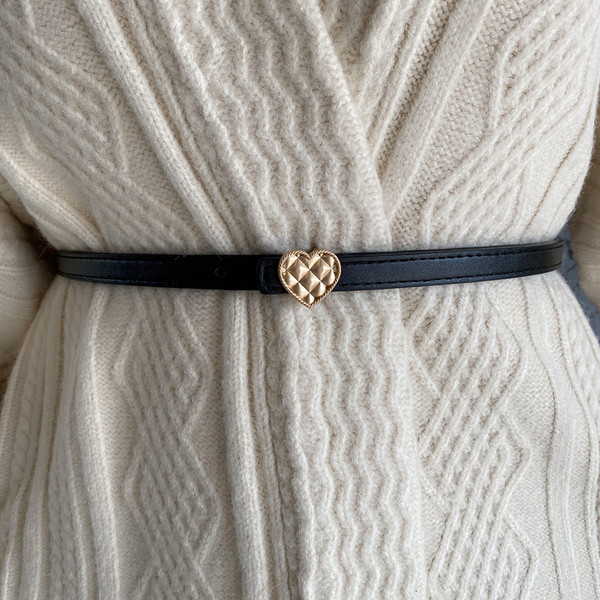 Elegantan tanki remen sa srcem