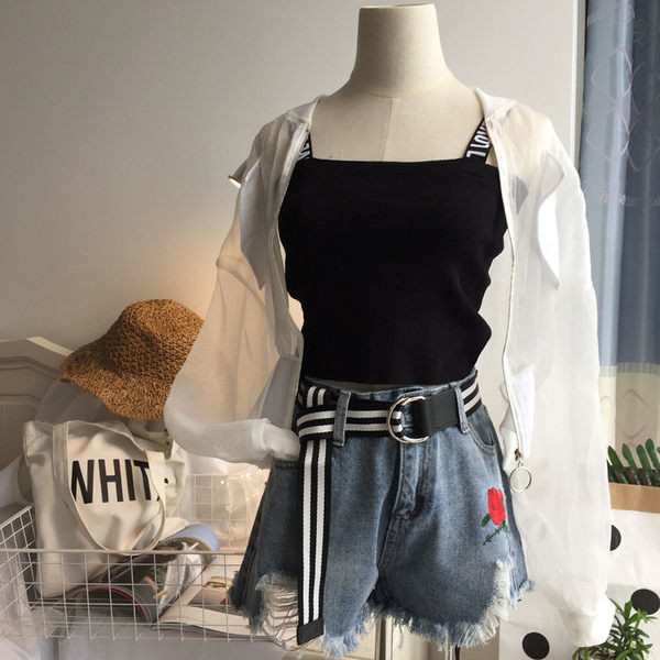 Novi model ženskog remena na pruge