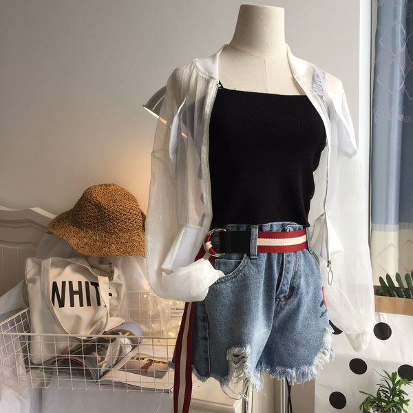 Novi model ženskog remena na pruge