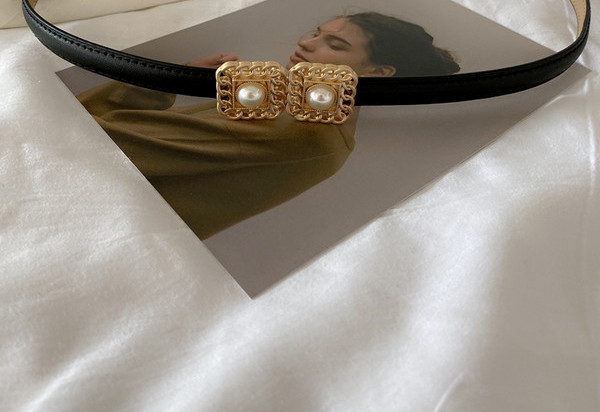 Elegantan ženski remen sa biserima