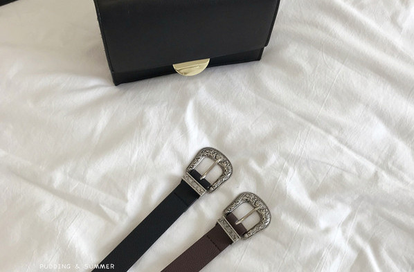 Curea de dama din piele cu catarama metalica in relief