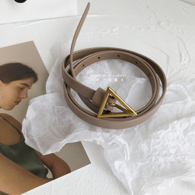 Tanak ženski remen s trokutastom kopčom