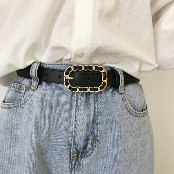 Novi model ženskog remena od eko kože u crnoj boji