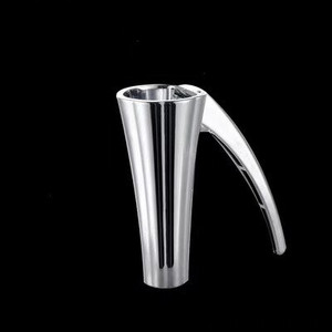 Lošilica za orahe od legure cinka Lockalica za orahe Kuhinjski alat Ljuska od borovine Lijevak s matiranim rukohvatima Kliješta Kreativna stezaljka Alat za otvaranje