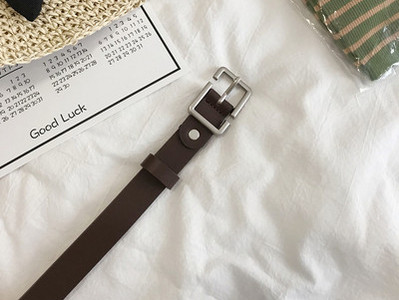 Curea de dama din piele model nou de culoare neagra si maro